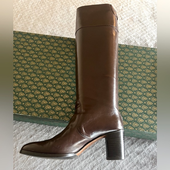 Authentic Vintage Gucci Riding Boots ๐ค - Picture 3 of 8